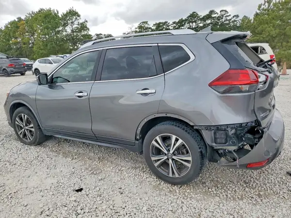 JN8AT2MT2LW018565 2020 NISSAN ROGUE - Image 2