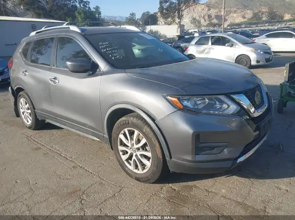 JN8AT2MT2LW030411 2020 NISSAN ROGUE - Image 1
