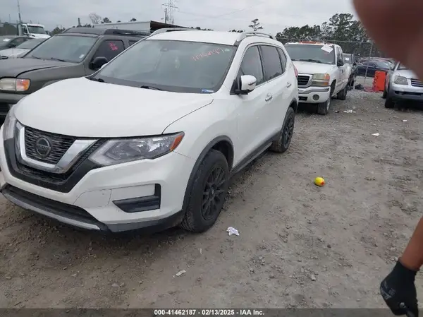 JN8AT2MT2LW037407 2020 NISSAN ROGUE - Image 2