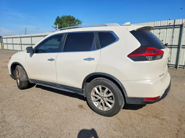 JN8AT2MT2LW043904 2020 NISSAN ROGUE - Image 2