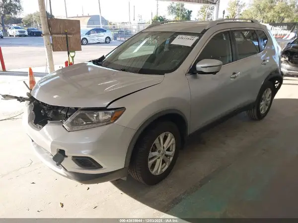JN8AT2MT3GW005491 2016 NISSAN ROGUE - Image 2