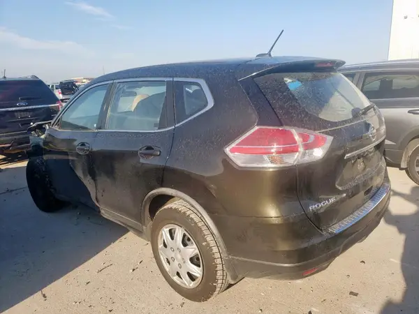 JN8AT2MT3GW005863 2016 NISSAN ROGUE - Image 2
