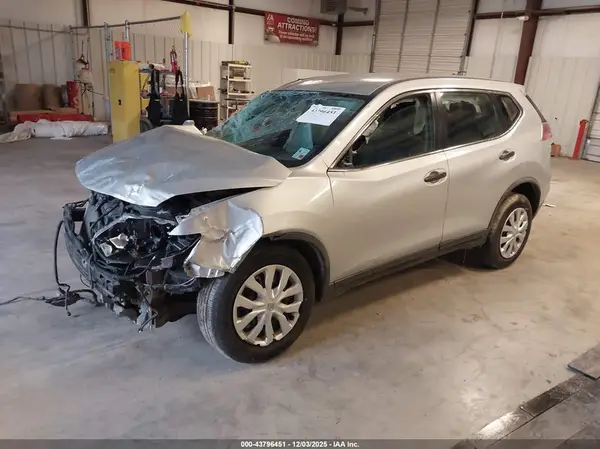 JN8AT2MT3GW009167 2016 NISSAN ROGUE - Image 2