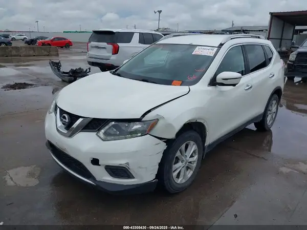 JN8AT2MT3GW010772 2016 NISSAN ROGUE - Image 2