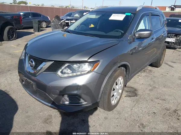 JN8AT2MT3GW011176 2016 NISSAN ROGUE - Image 2
