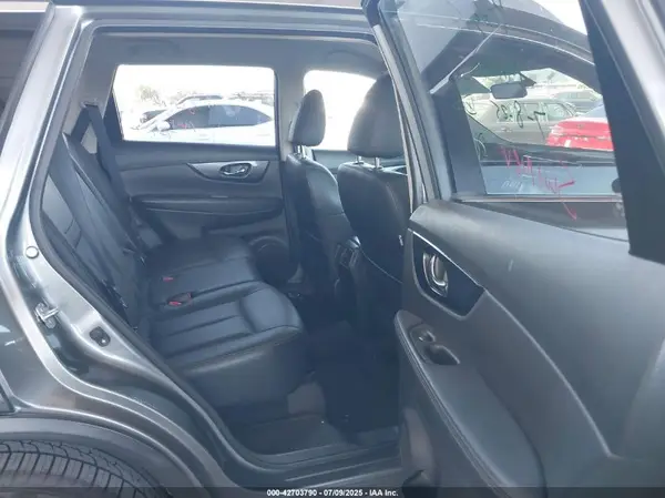 JN8AT2MT3GW014451 2016 NISSAN ROGUE - Image 8