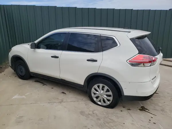 JN8AT2MT3GW017446 2016 NISSAN ROGUE - Image 2