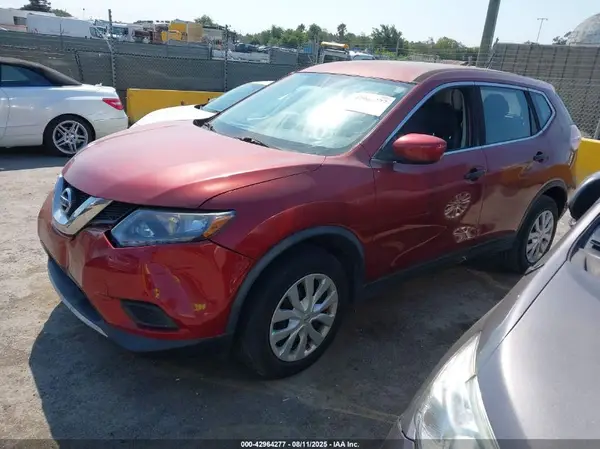 JN8AT2MT3GW028771 2016 NISSAN ROGUE - Image 2