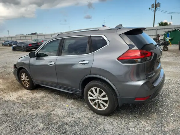 JN8AT2MT3HW131755 2017 NISSAN ROGUE - Image 2