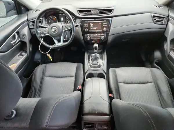 JN8AT2MT3HW131755 2017 NISSAN ROGUE - Image 8
