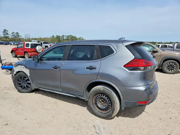 JN8AT2MT3HW132629 2017 NISSAN ROGUE - Image 2