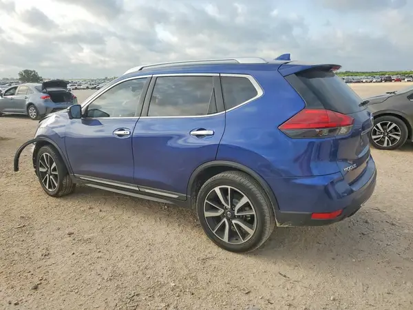 JN8AT2MT3HW133490 2017 NISSAN ROGUE - Image 2