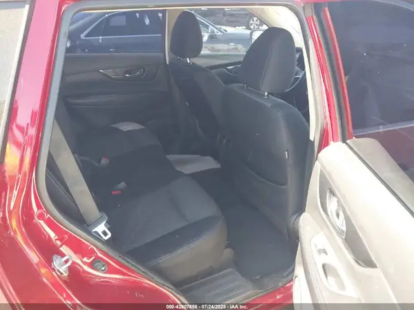 JN8AT2MT3HW134364 2017 NISSAN ROGUE - Image 8