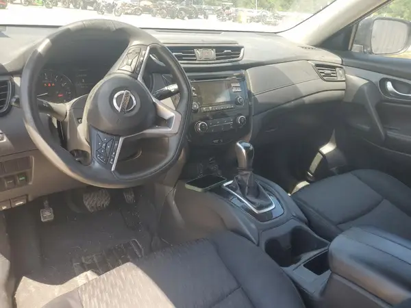 JN8AT2MT3HW134932 2017 NISSAN ROGUE - Image 8