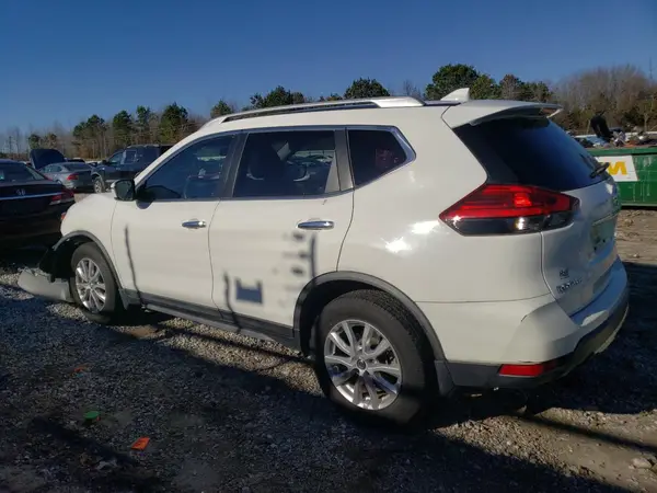 JN8AT2MT3HW136647 2017 NISSAN ROGUE - Image 2