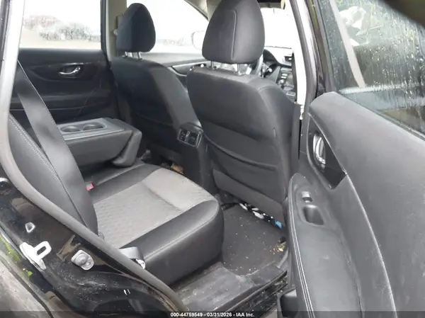 JN8AT2MT3HW139564 2017 NISSAN ROGUE - Image 8