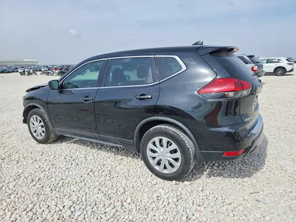 JN8AT2MT3HW141010 2017 NISSAN ROGUE - Image 2