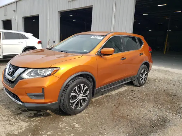 JN8AT2MT3HW143100 2017 NISSAN ROGUE - Image 1