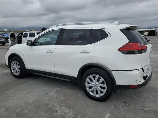 JN8AT2MT3HW143226 2017 NISSAN ROGUE - Image 2