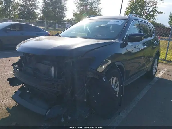 JN8AT2MT3HW143422 2017 NISSAN ROGUE - Image 2