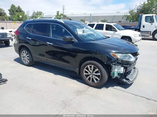 JN8AT2MT3HW143808 2017 NISSAN ROGUE - Image 1