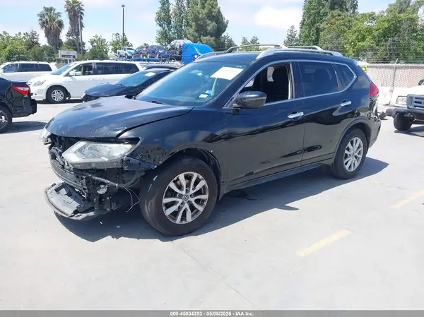 JN8AT2MT3HW143808 2017 NISSAN ROGUE - Image 2
