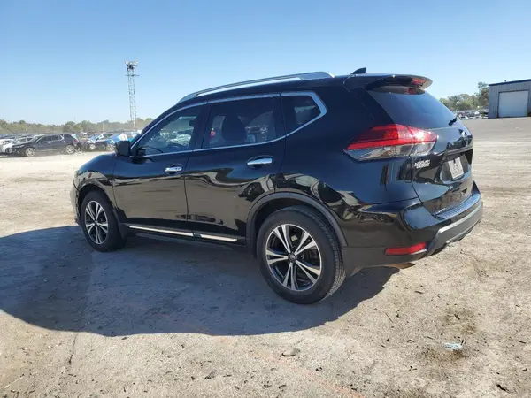 JN8AT2MT3HW143873 2017 NISSAN ROGUE - Image 2