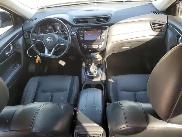 JN8AT2MT3HW143873 2017 NISSAN ROGUE - Image 8