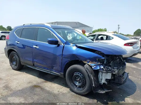 JN8AT2MT3HW147406 2017 NISSAN ROGUE - Image 1