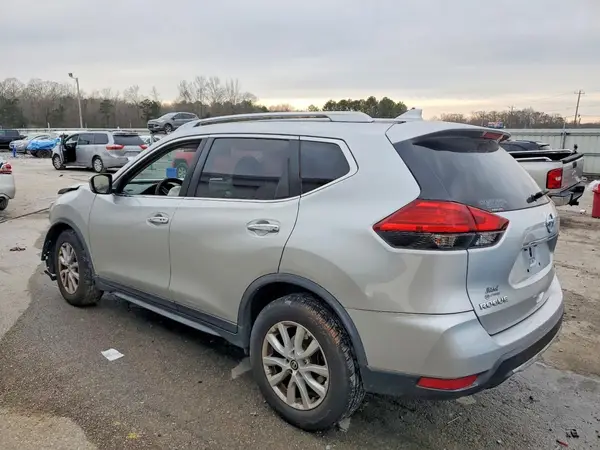 JN8AT2MT3HW149091 2017 NISSAN ROGUE - Image 2