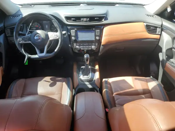 JN8AT2MT3HW152623 2017 NISSAN ROGUE - Image 8