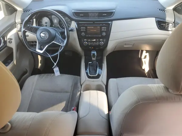 JN8AT2MT3HW154260 2017 NISSAN ROGUE - Image 8