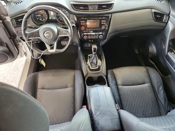 JN8AT2MT3HW380055 2017 NISSAN ROGUE - Image 8