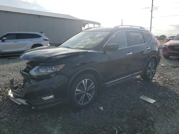 JN8AT2MT3HW380704 2017 NISSAN ROGUE - Image 1