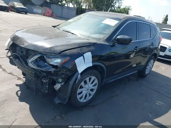 JN8AT2MT3HW382050 2017 NISSAN ROGUE - Image 2
