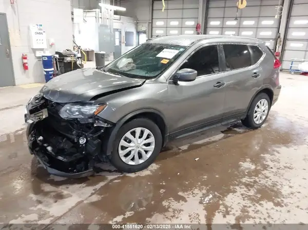 JN8AT2MT3HW382596 2017 NISSAN ROGUE - Image 2