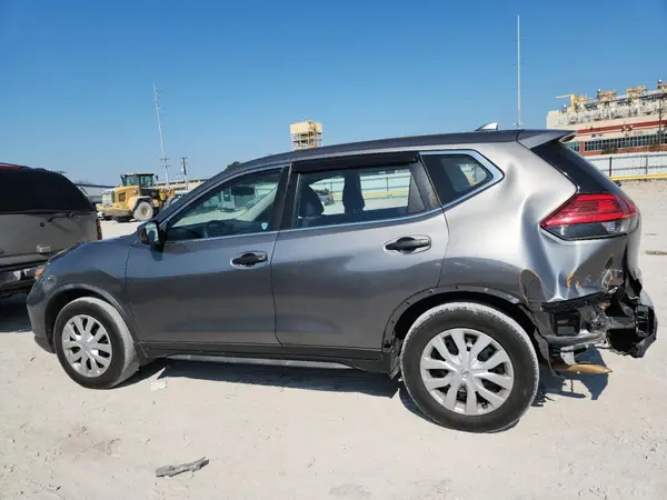 JN8AT2MT3HW382680 2017 NISSAN ROGUE - Image 2
