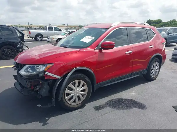 JN8AT2MT3HW383652 2017 NISSAN ROGUE - Image 2