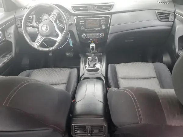 JN8AT2MT3HW385191 2017 NISSAN ROGUE - Image 8