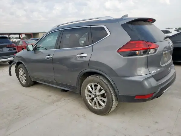 JN8AT2MT3HW387877 2017 NISSAN ROGUE - Image 2