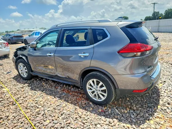 JN8AT2MT3HW392111 2017 NISSAN ROGUE - Image 2