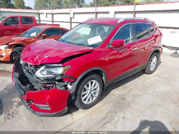 JN8AT2MT3HW392867 2017 NISSAN ROGUE - Image 2