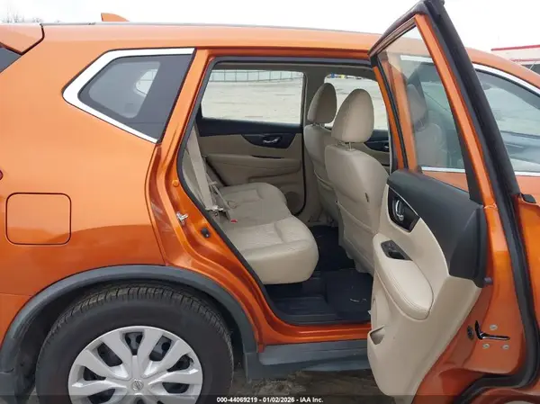 JN8AT2MT3HW395638 2017 NISSAN ROGUE - Image 8