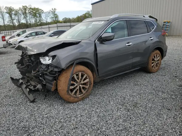 JN8AT2MT3HW395946 2017 NISSAN ROGUE - Image 1