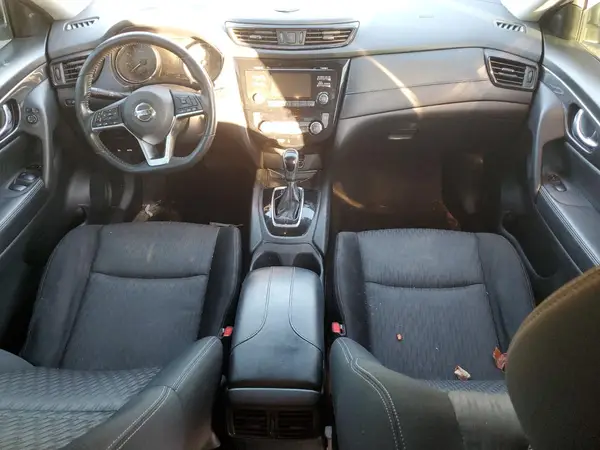 JN8AT2MT3HW398099 2017 NISSAN ROGUE - Image 8