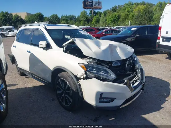 JN8AT2MT3HW399317 2017 NISSAN ROGUE - Image 1