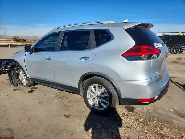 JN8AT2MT3HW400112 2017 NISSAN ROGUE - Image 2