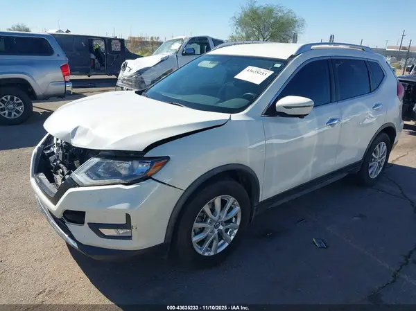 JN8AT2MT3HW401017 2017 NISSAN ROGUE - Image 2