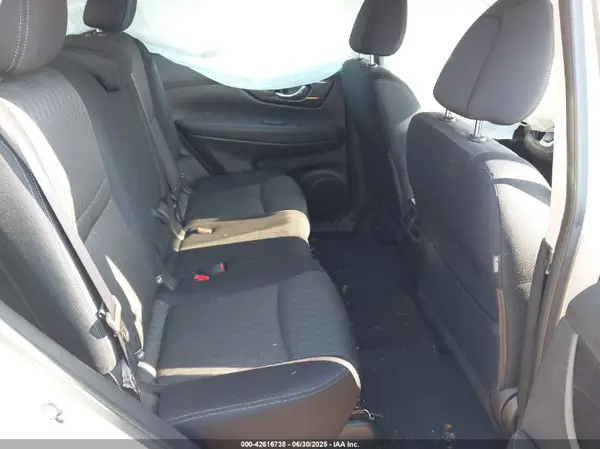 JN8AT2MT3HW402426 2017 NISSAN ROGUE - Image 8