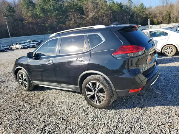 JN8AT2MT3HW407741 2017 NISSAN ROGUE - Image 2